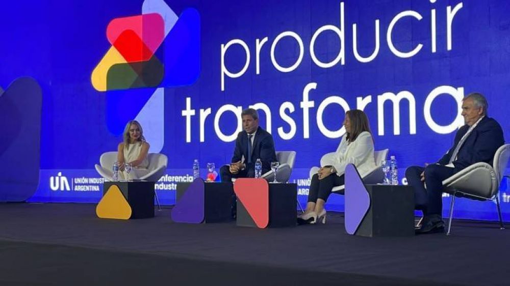 Sergio U�ac disert� en la 28� Conferencia Industrial �Producir Transforma�, en Capital Federal