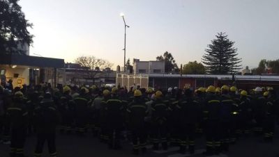 Encuentran soluci�n parcial al conflicto en la empresa que produce los tubos del Gasoducto Kirchner