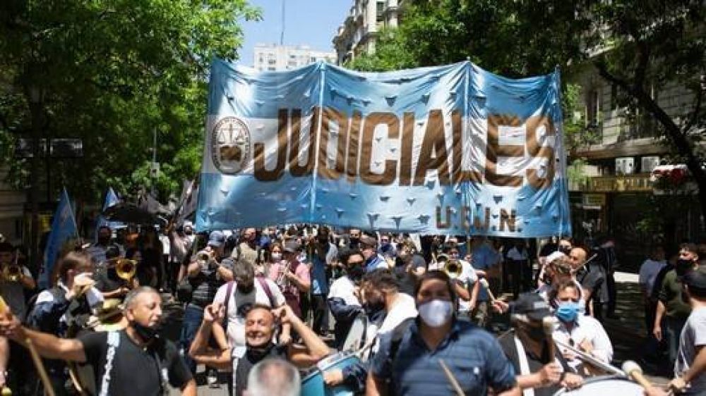 Los judiciales paran y marchan otra vez