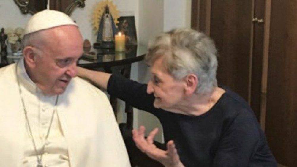 Asti, la prima espera al Papa: primero lo abrazar�, luego le ofrecer� un 