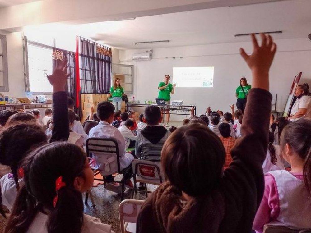 Con eje en el reciclaje y el cuidado ambiental, el Municipio de Tigre recorre escuelas para capacitar a alumnos y alumnas