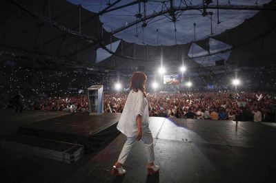 Cristina Kirchner en La Plata: En su medida y armoniosamente