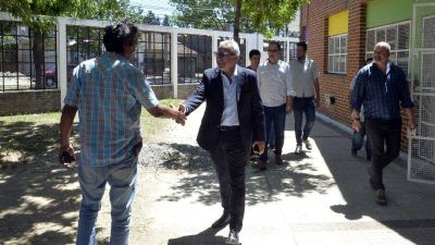Julio Zamora monitore� la puesta en valor del Jard�n de Infantes N� 938 de Benav�dez