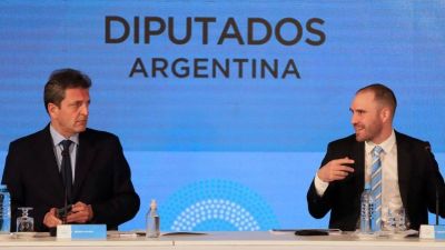 Massa acus� a Guzm�n de ocultar informaci�n sobre el acuerdo con el FMI