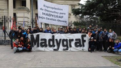 Trabajadores de una gráfica recuperada piden a la Legislatura Bonaerense ley de expropiación