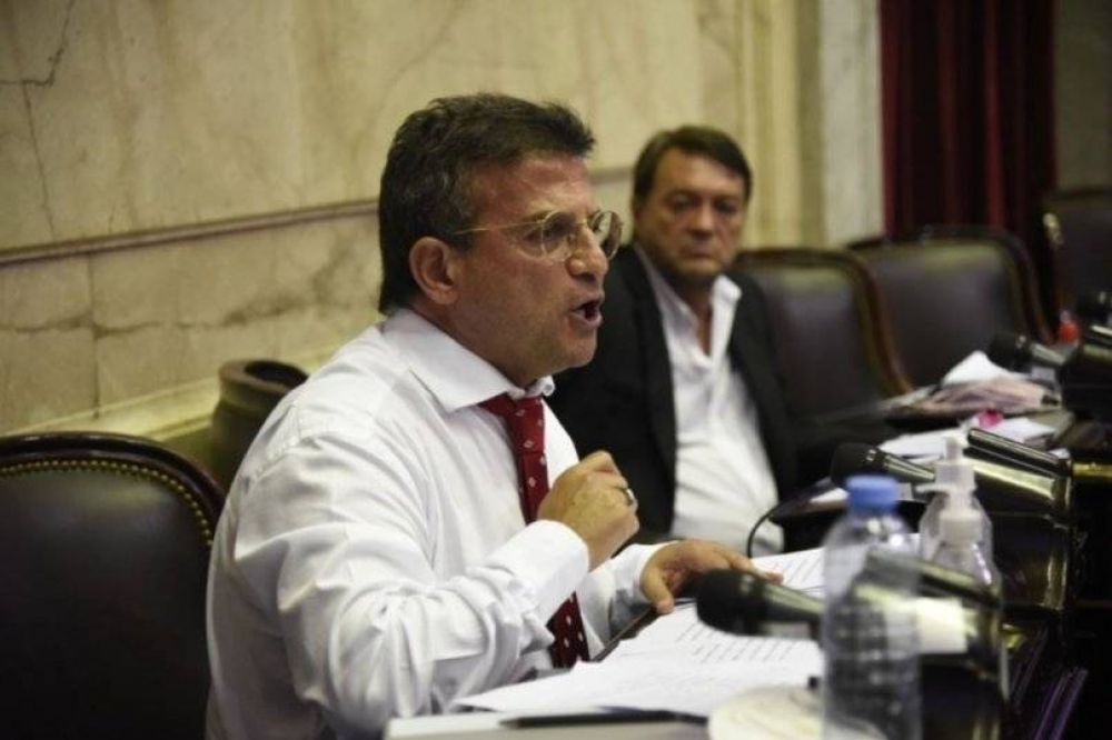El bancario Cisneros defiende a Alberto Fernndez y las PASO, y pide que la frmula para 2023 sea Manzur-Massa o viceversa
