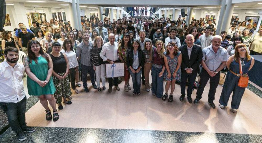 Junto a estudiantes, Cascallares lanz� el programa de fortalecimiento democr�tico en escuelas secundarias