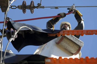 Edesur confirma que saldr� a la venta por plan de desinversi�n mundial de Enel