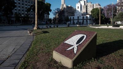 Marcha en Plaza de Mayo para honrar el legado de Hebe de Bonafini