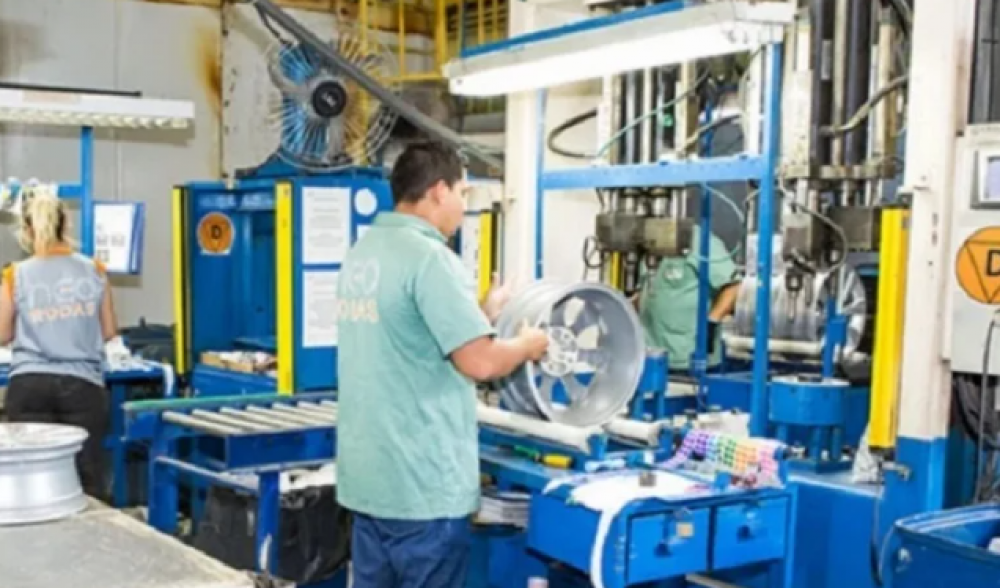 Mega empresa brasilea invertir U$S50 millones para instalar una fbrica de llantas de aleacin en territorio bonaerense y emplear a 150 trabajadores