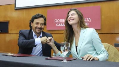 Sáenz, entre la reelección, la relación con Bettina Romero y los cambios de Gabinete