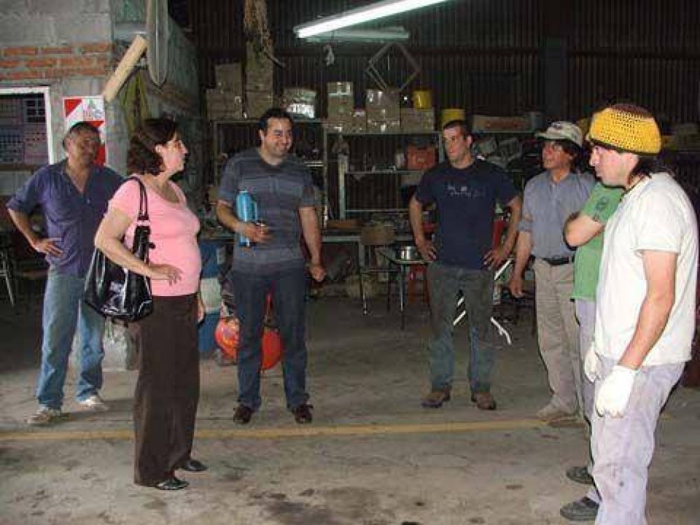 Curso de capacitaci�n a miembros de nuevas cooperativas