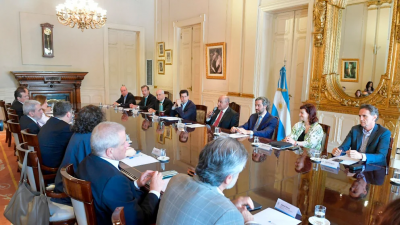 El Gabinete salió en defensa de Cristina Kirchner: “Están persiguiendo a la dirigente con mayor volumen político de la Argentina”