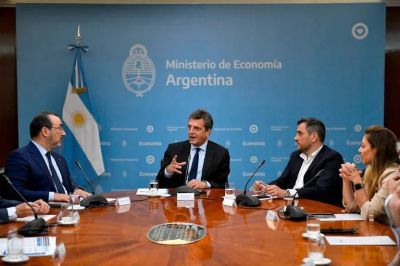 Massa consigui� USD 540 millones m�s de cr�dito de la CAF: servir�n para reforzar reservas y financiar el segundo tramo del Gasoducto N�stor Kirchner