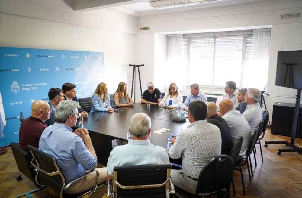 La Secretaria de Energa se reuni con la CGT Mar del Plata, el clster de energa y movimientos populares