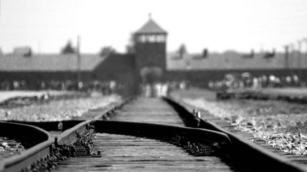 Francisco: Hoy la guerra en Ucrania, ayer la Shoah. 