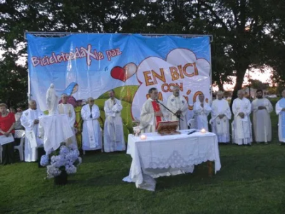 Misa en el Parque Mitre por la Fiesta de la Inmaculada