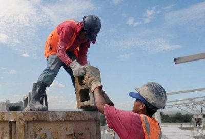 El empleo en la construcción sumó 67.000 puestos desde 2020 y se acerca a un récord histórico