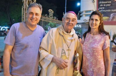 El obispo Luis Fernández dio su última misa en Rafaela