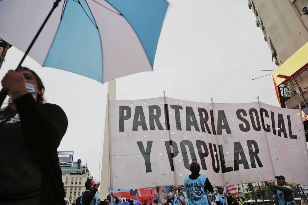 Recorte de planes: los piqueteros oficialistas oscilan entre amenazas de ruptura y gestos de distensi�n con el Gobierno