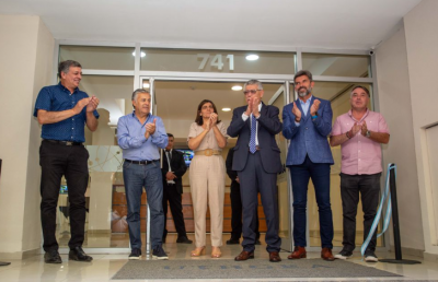 Ulpiano Suarez participó de la inauguración del Centro de Formación Profesional de UTHGRA