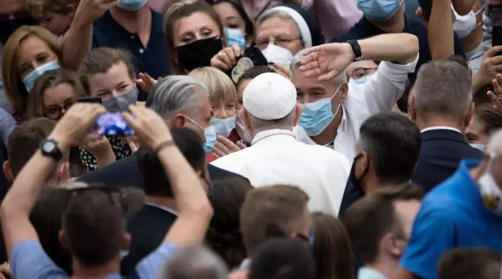 El Papa Francisco recuerda que nadie puede salvarse solo ante los retos del mundo
