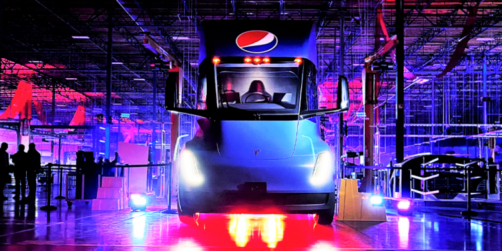 Pepsi empezar a realizar entregas con sus nuevos camiones elctricos de Tesla en 2023