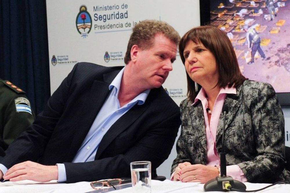 Denuncian a Patricia Bullrich y Gerardo Milman por la contratacin de espas fantasmas
