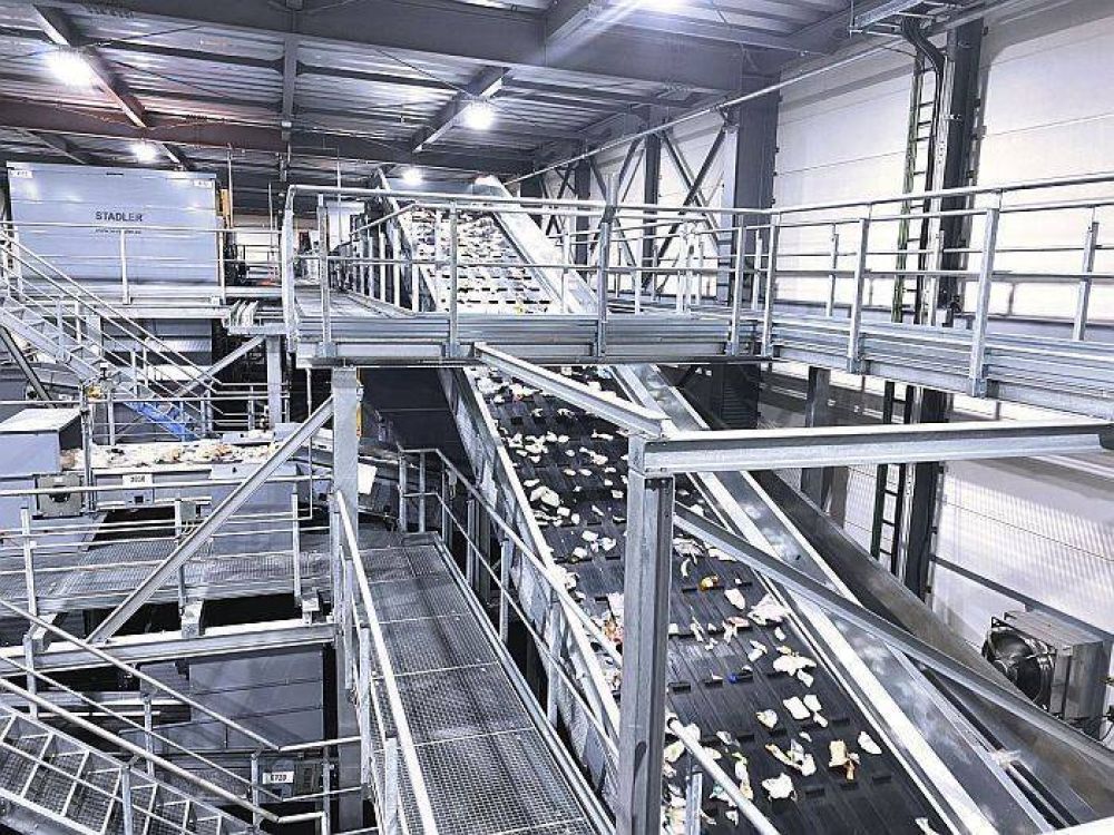 Stadler instala una moderna planta de clasificacin de envases en Japn