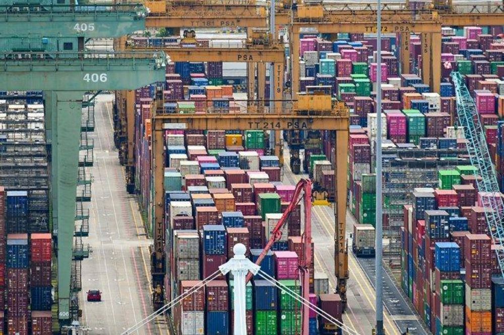 Freno a las importaciones: cayeron por primera vez en 25 meses