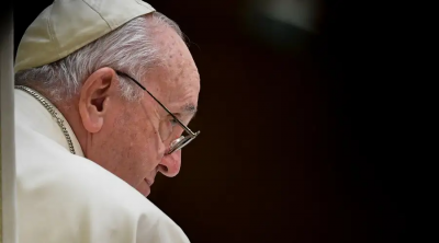 El Papa a la Curia de Roma: Denunciar el mal no arregla el problema, hay que hacer cambios
