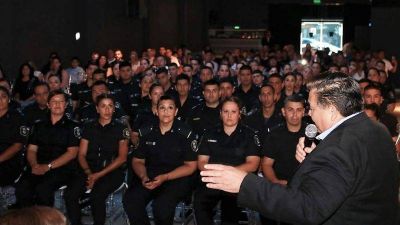 Ishii acompa�o en Jos� C. Paz el acto aniversario de la creaci�n de la Polic�a de la provincia de Buenos Aires