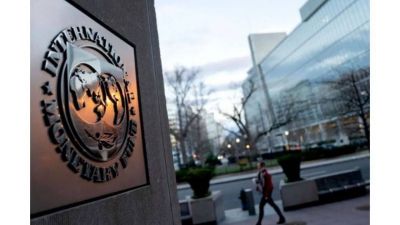 El FMI pidi� m�s ajuste, advirti� por el clima social y pidi� respaldo de cara a 2023