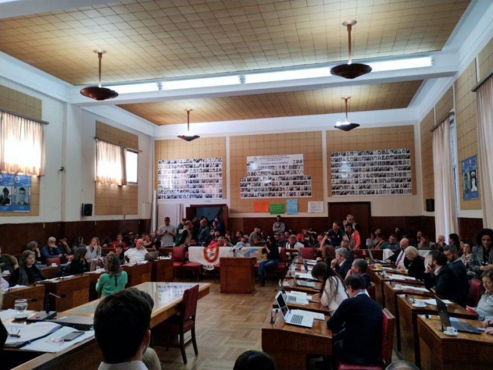 Sin asueto, comisiones postergadas y Sesi�n: Mar del Plata encara el fin de a�o