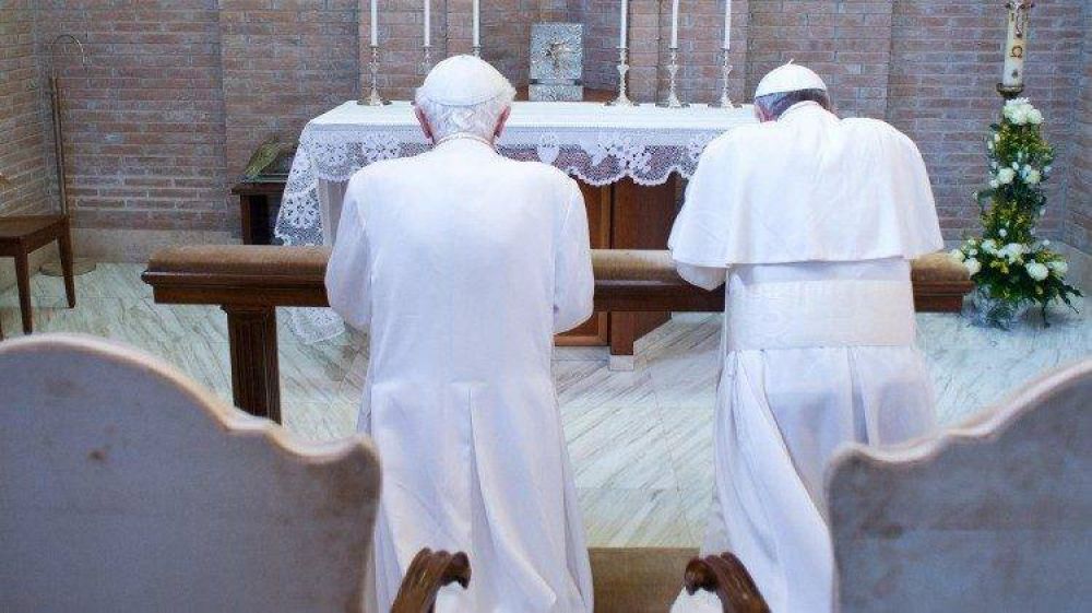 Despu�s de la Audiencia, Francisco se dirigi� al Mater Ecclesiae a visitar a Benedicto XVI