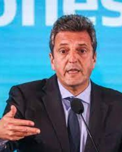 Massa conf�a en el poder del Banco Central y desalienta temores por el d�lar blue