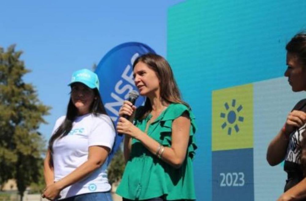 Fernanda Raverta estuvo en la presentacin de ANSES Verano 2023
