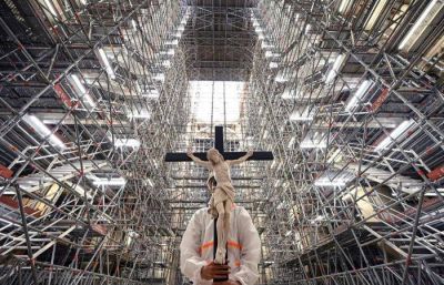Evaluarn propuestas de artistas para la reconstruccin de Notre Dame