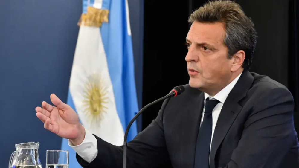 El Gobierno lanza el primer canje de deuda de 2023 para despejar vencimientos