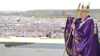 Estima y gratitud de la Iglesia latinoamericana a Benedicto XVI