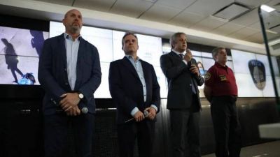 Marcelo D�Alessandro pidi� licencia como ministro de Seguridad porte�o tras la filtraci�n de los chats y las fuertes acusaciones en su contra