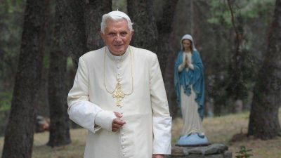 Filoni: Benedicto XVI, un profeta de nuestro tiempo