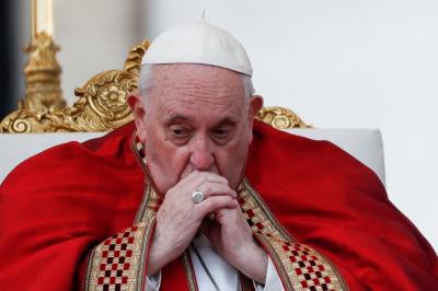Durante el funeral, el papa Francisco destac� la sabidur�a, la delicadeza y la entrega de Benedicto XVI