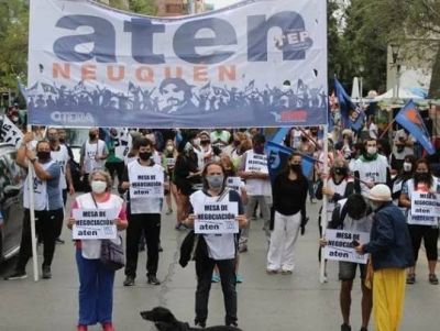 En Neuquén convocarán este mes a los gremios para discutir los salarios