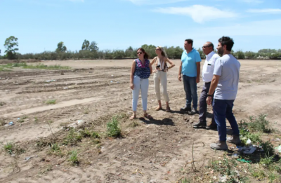 Tres Arroyos: El intendente Sánchez visitó la nueva cava de Lisandro de la Torre al 2600
