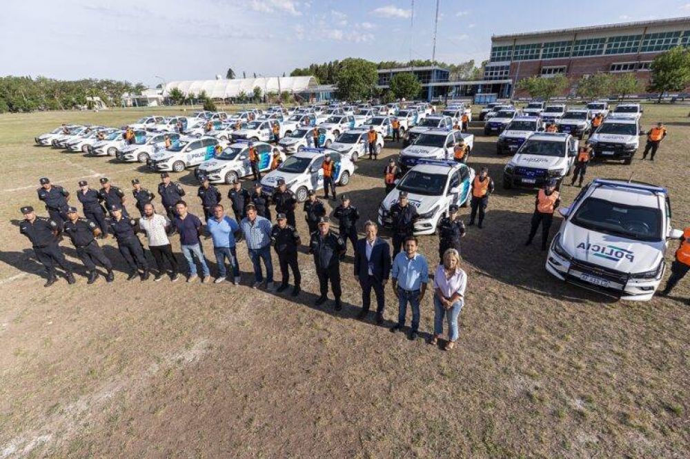 Renovaron la flota de m�viles policiales de Brown con camionetas y autos 0 km
