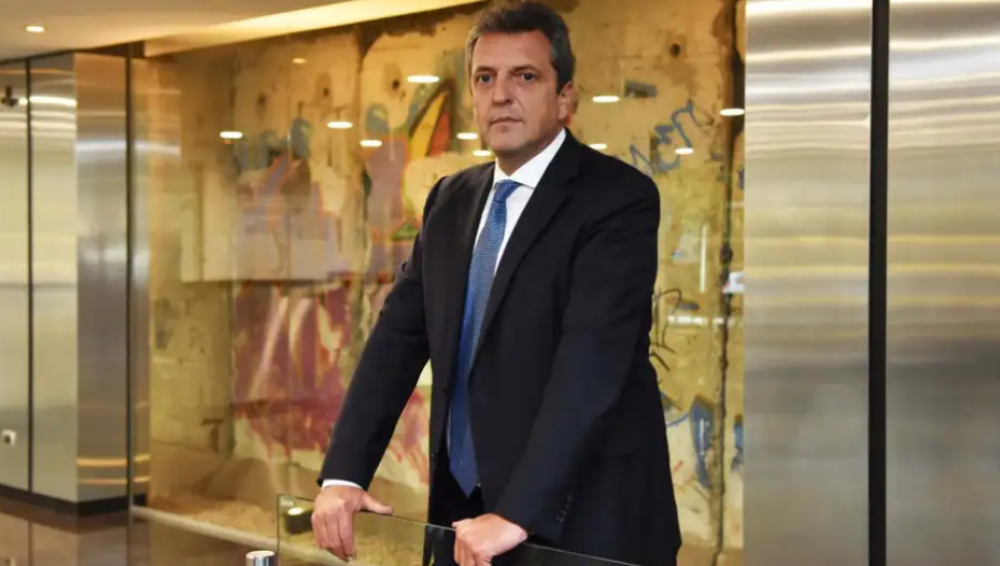 Massa: �Hay que construir un camino que nos lleve a un r�gimen de normalizaci�n cambiaria y de acceso directo al mercado de capitales