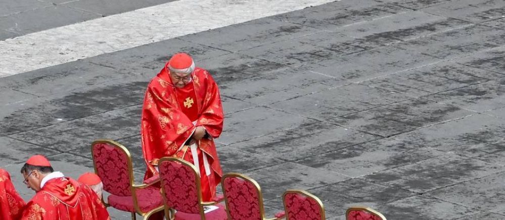 El Papa Francisco recibe al cardenal Zen, acosado por el rgimen chino