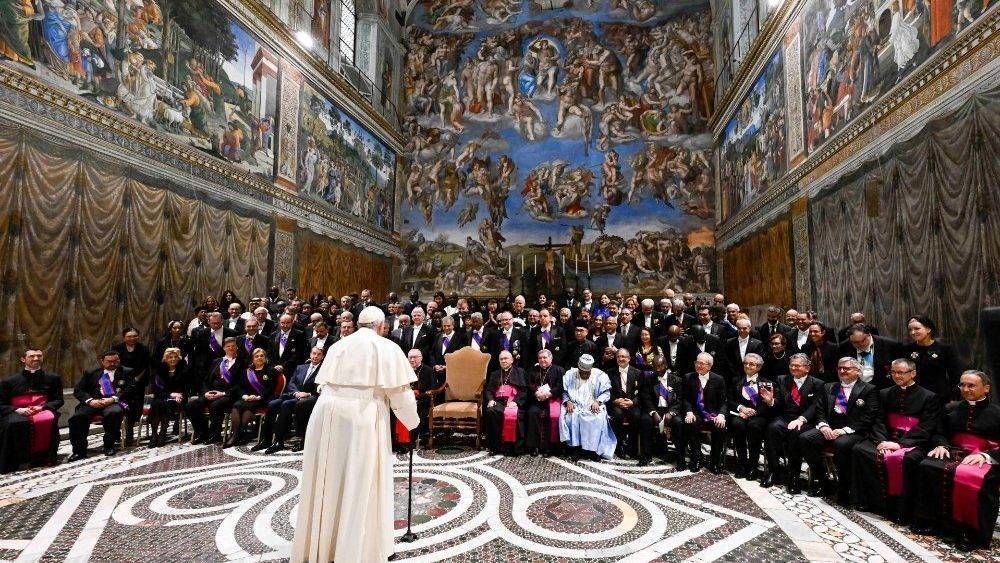 El Papa se re�ne con el Cuerpo Diplom�tico para invocar lo m�s preciado: la paz