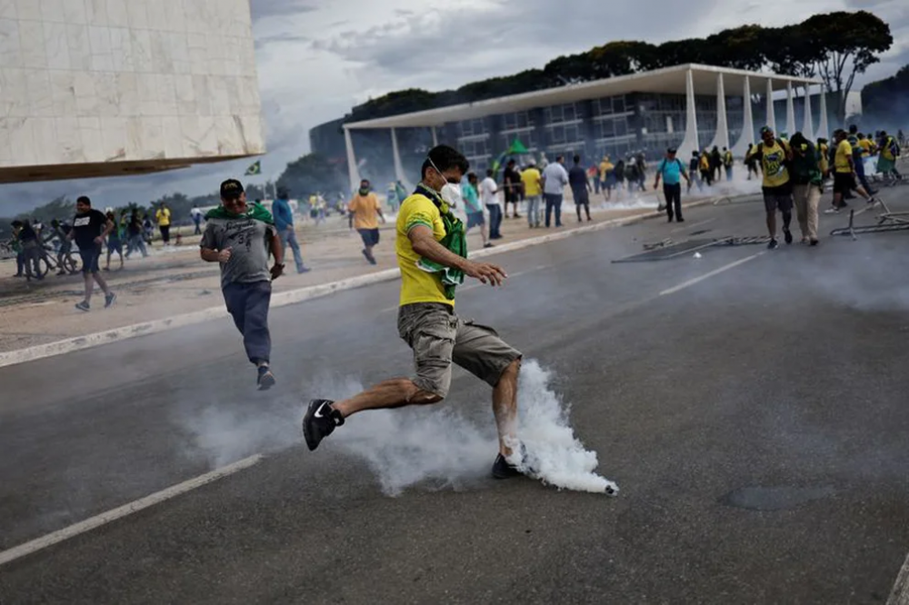 Embajadores argentinos repudiaron el intento de Golpe de Estado en Brasil